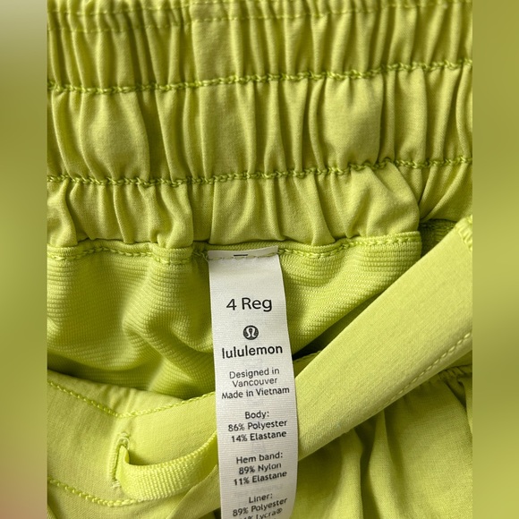 Lululemon shorts size 4 - Picture 3 of 4